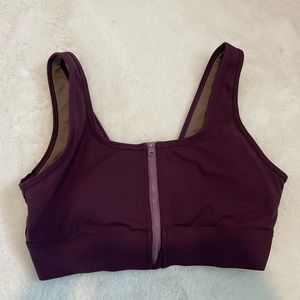 GapAthletic zip up sports bra
